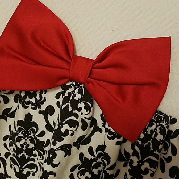 RARE EDITION Black&Cream Damask top w/ Red legging - Picture 2 of 6